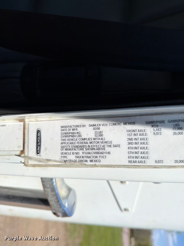 image for item FK0159 2008 Freightliner FLD120 semi truck