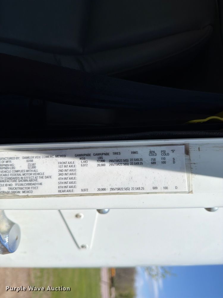 image for item FK0159 2008 Freightliner FLD120 semi truck