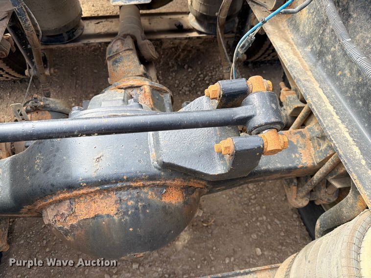 image for item FK0164 2003 Sterling A9500 semi truck