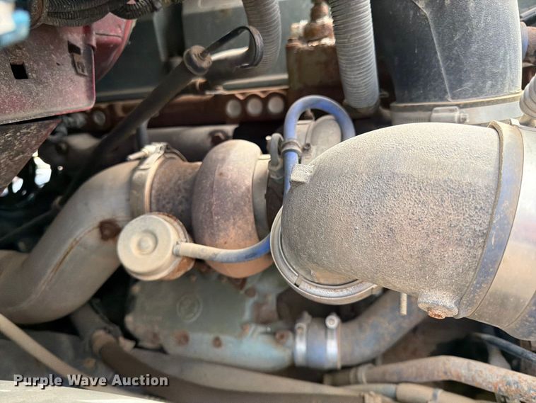 image for item FK0164 2003 Sterling A9500 semi truck