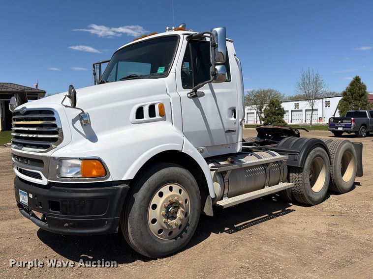 image for item FK0165 2007 Sterling A9500 Series semi truck