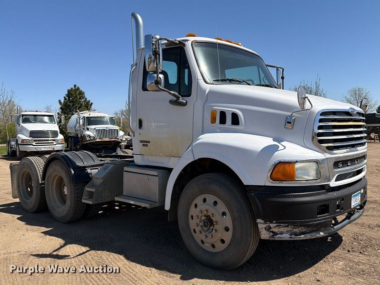 image for item FK0165 2007 Sterling A9500 Series semi truck
