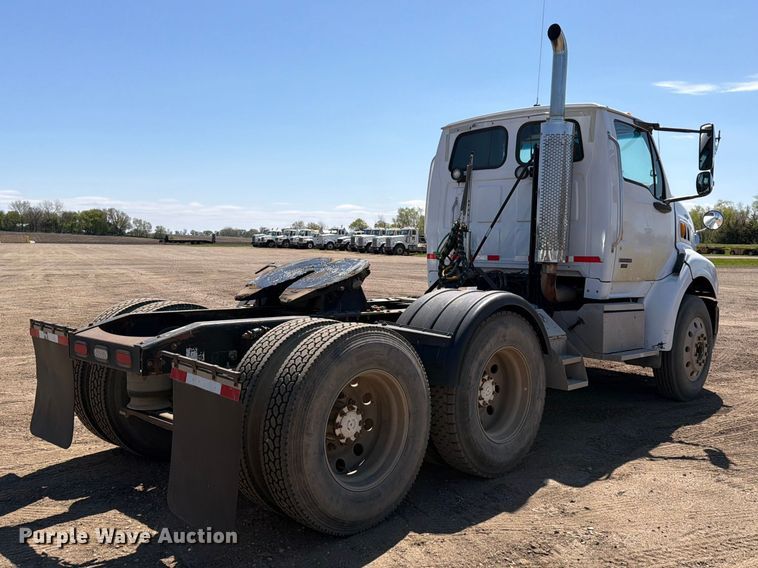 image for item FK0165 2007 Sterling A9500 Series semi truck