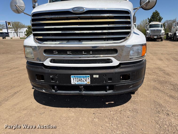 image for item FK0165 2007 Sterling A9500 Series semi truck