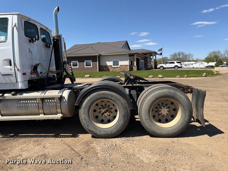 image for item FK0165 2007 Sterling A9500 Series semi truck