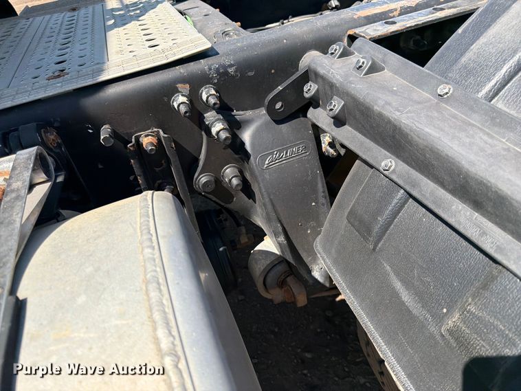image for item FK0165 2007 Sterling A9500 Series semi truck