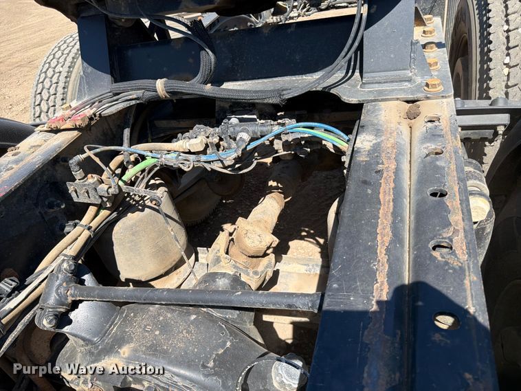image for item FK0165 2007 Sterling A9500 Series semi truck