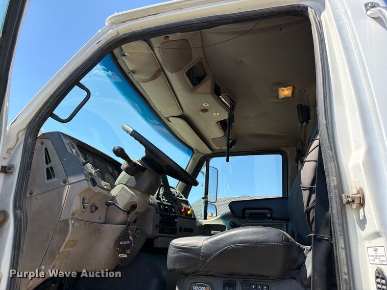 image for item FK0165 2007 Sterling A9500 Series semi truck
