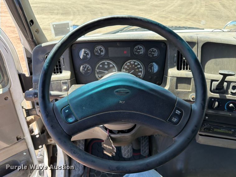 image for item FK0165 2007 Sterling A9500 Series semi truck