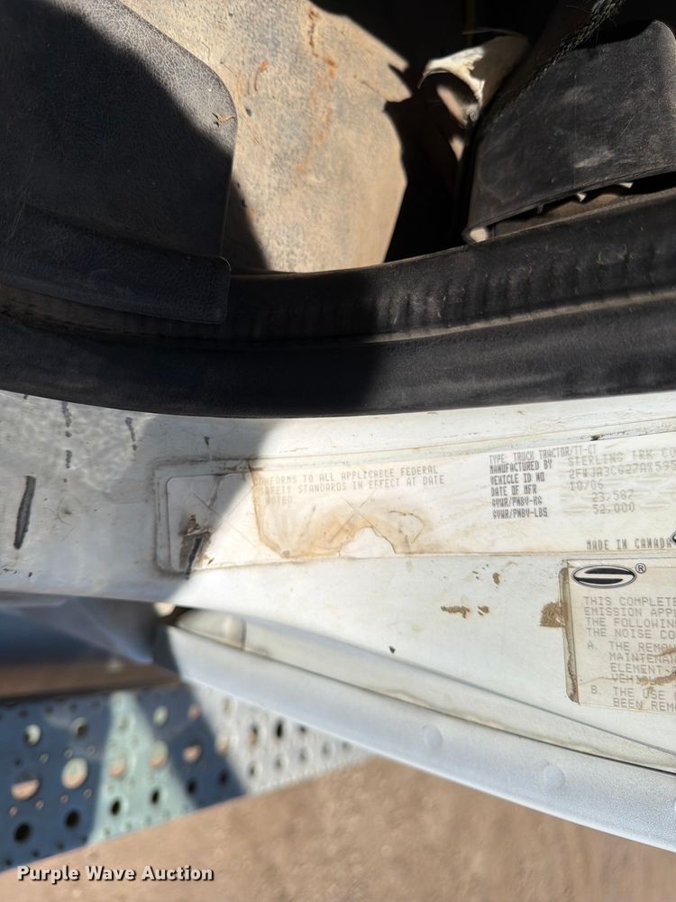 image for item FK0165 2007 Sterling A9500 Series semi truck