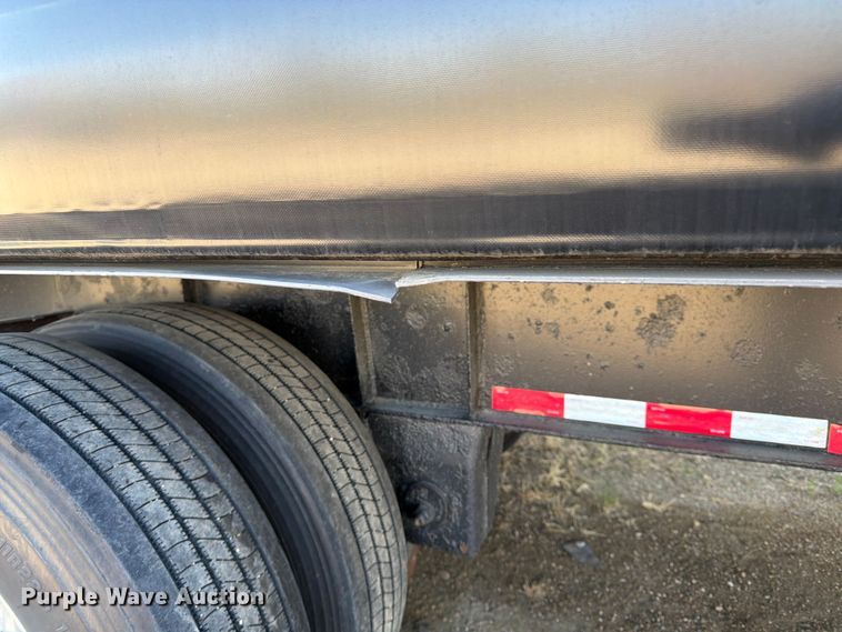 image for item FK0167 2005 Great Dane Trailers GPLWSAR-248-103 side curtain trailer