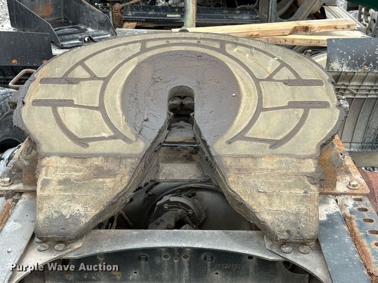 image for item FK1210 2016 Mack CXU613 semi truck