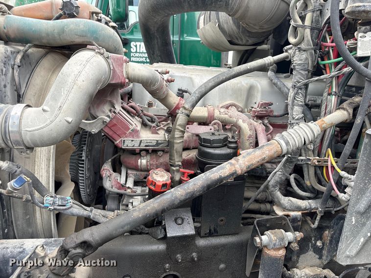 image for item FK1210 2016 Mack CXU613 semi truck