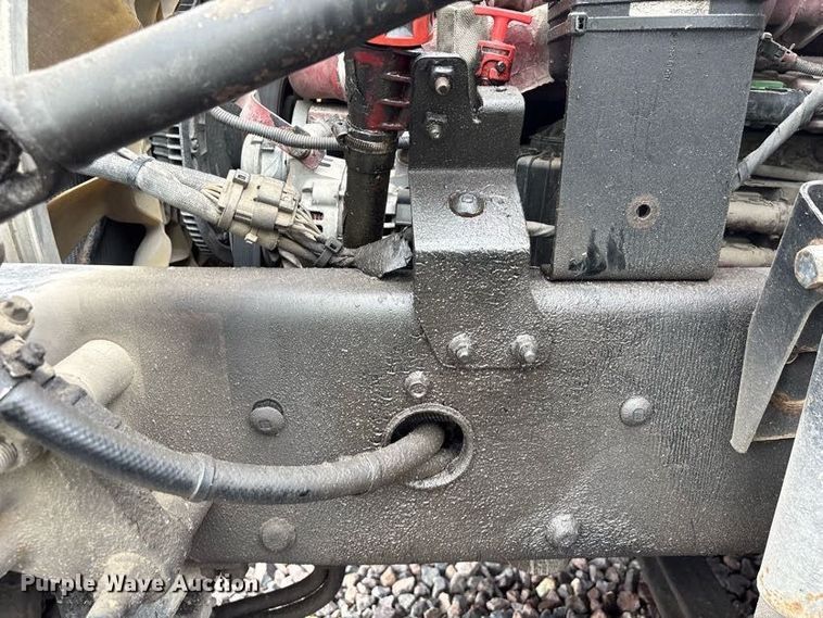 image for item FK1210 2016 Mack CXU613 semi truck