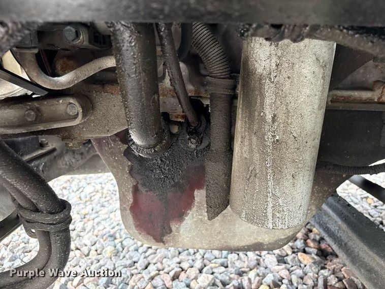 image for item FK1210 2016 Mack CXU613 semi truck