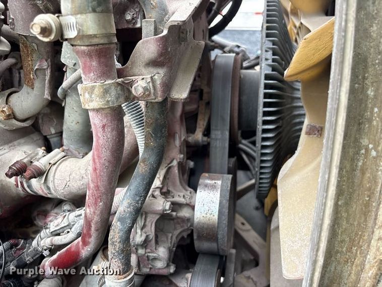 image for item FK1210 2016 Mack CXU613 semi truck