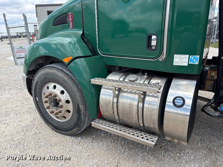 image for item FK1430 2014 Kenworth T370 fuel truck