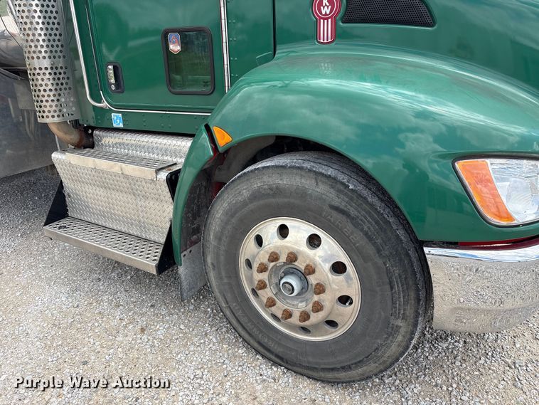 image for item FK1430 2014 Kenworth T370 fuel truck