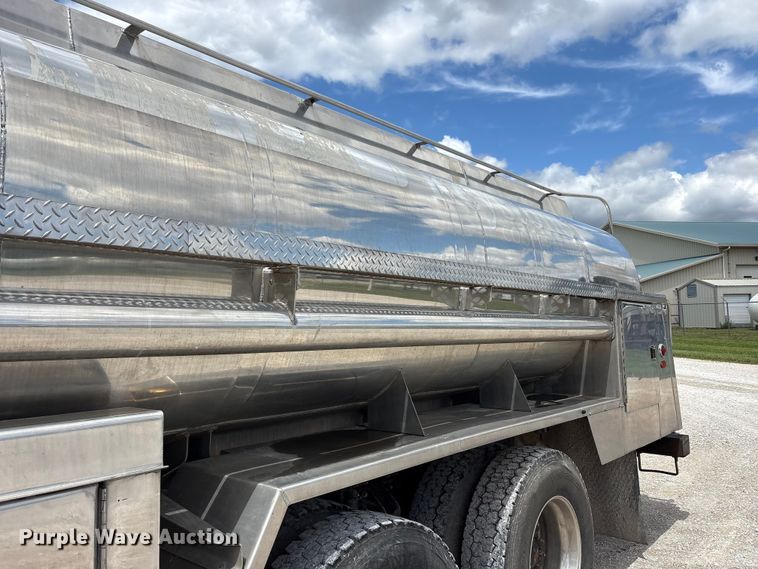 image for item FK1430 2014 Kenworth T370 fuel truck