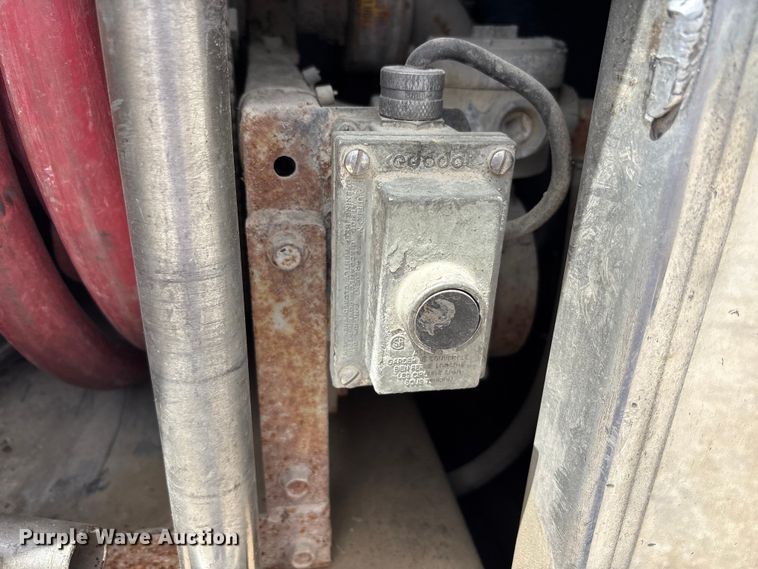 image for item FK1430 2014 Kenworth T370 fuel truck