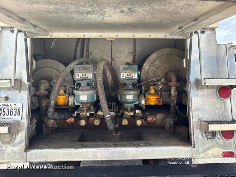 image for item FK1430 2014 Kenworth T370 fuel truck