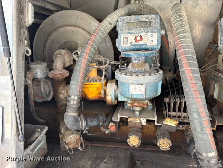 image for item FK1430 2014 Kenworth T370 fuel truck