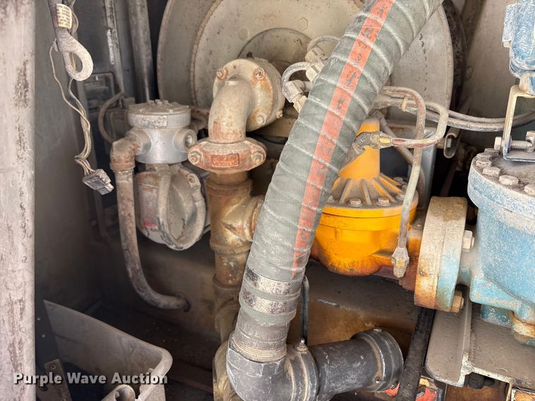 image for item FK1430 2014 Kenworth T370 fuel truck