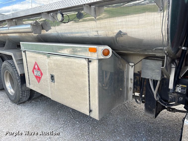 image for item FK1430 2014 Kenworth T370 fuel truck