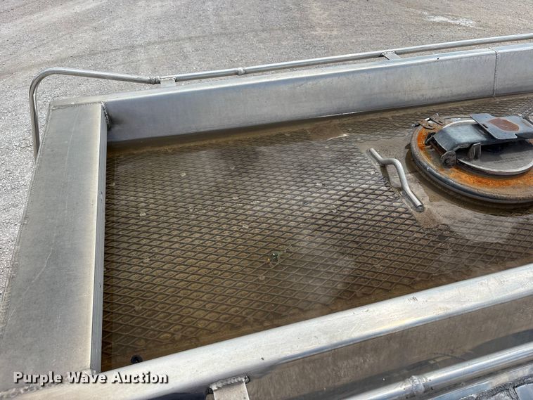 image for item FK1430 2014 Kenworth T370 fuel truck
