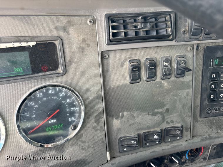 image for item FK1430 2014 Kenworth T370 fuel truck