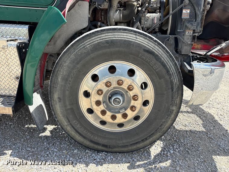 image for item FK1430 2014 Kenworth T370 fuel truck