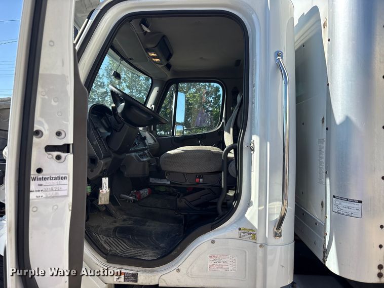 image for item FK1431 2012 Freightliner Business Class M2 box truck