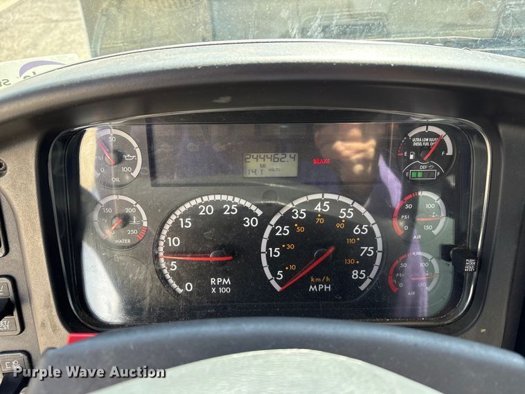 image for item FK1431 2012 Freightliner Business Class M2 box truck
