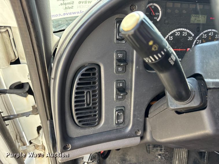 image for item FK1431 2012 Freightliner Business Class M2 box truck
