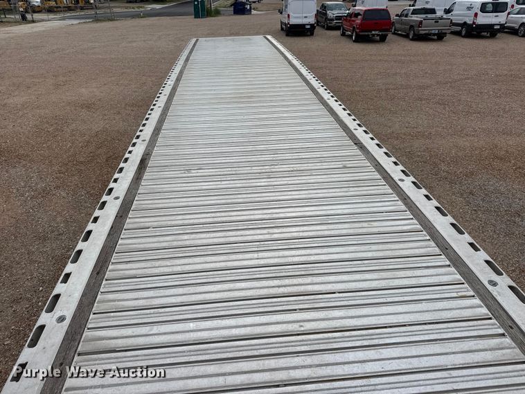 image for item MX9254 2016 Fontaine HCR5212WSA flatbed trailer