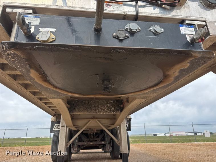 image for item MX9256 2023 East end dump trailer
