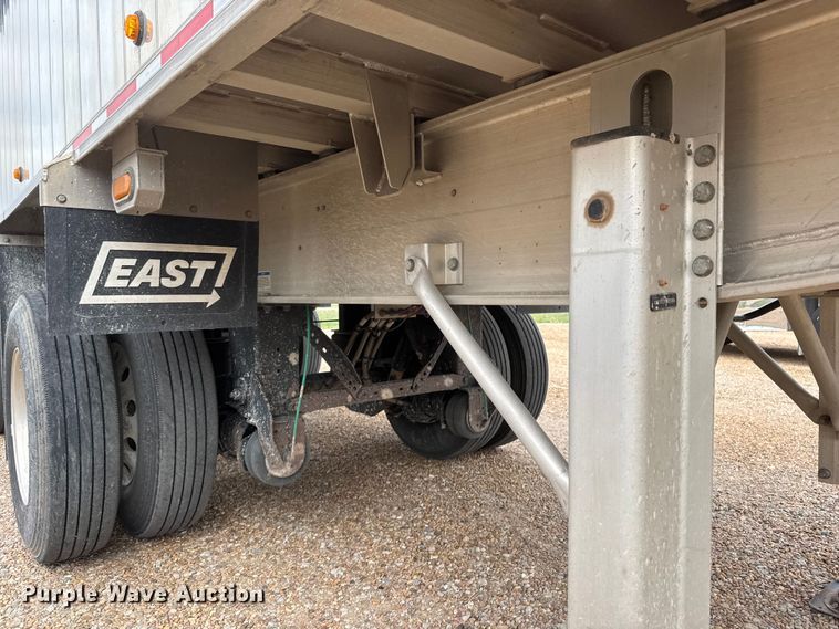 image for item MX9256 2023 East end dump trailer