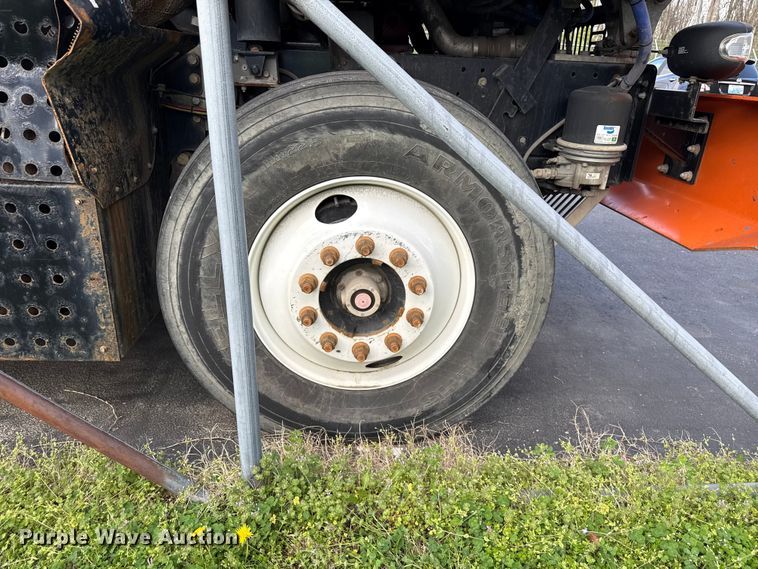 image for item ND9468 2022 Tico yard truck