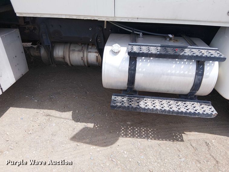 image for item YA1265 2022 International MV607 rollback truck