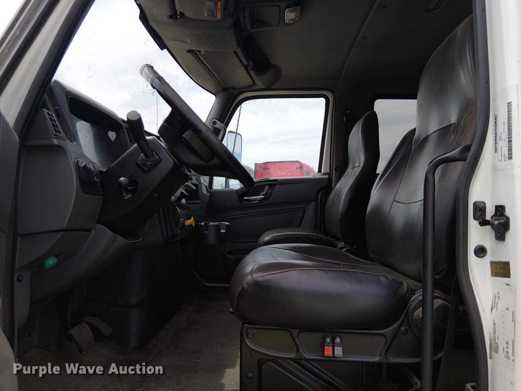 image for item YA1265 2022 International MV607 rollback truck