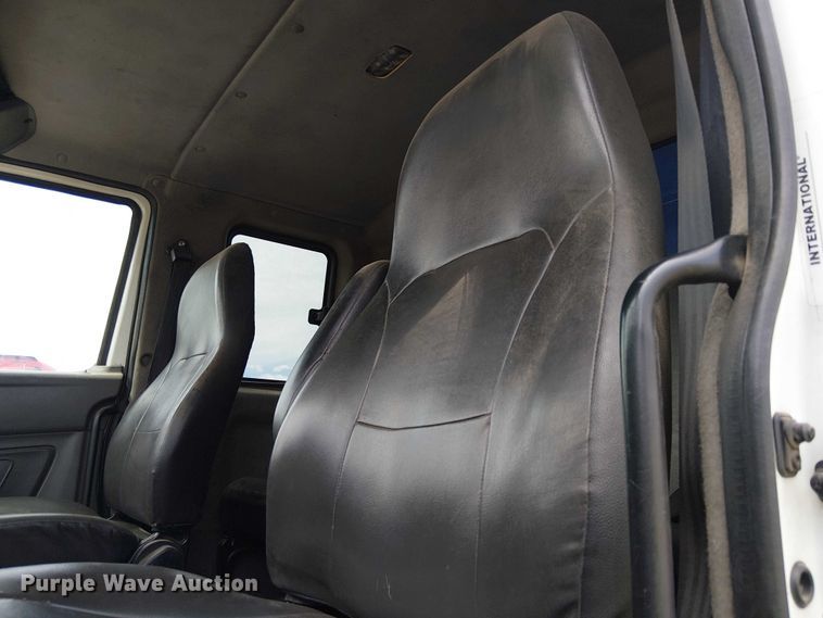 image for item YA1265 2022 International MV607 rollback truck