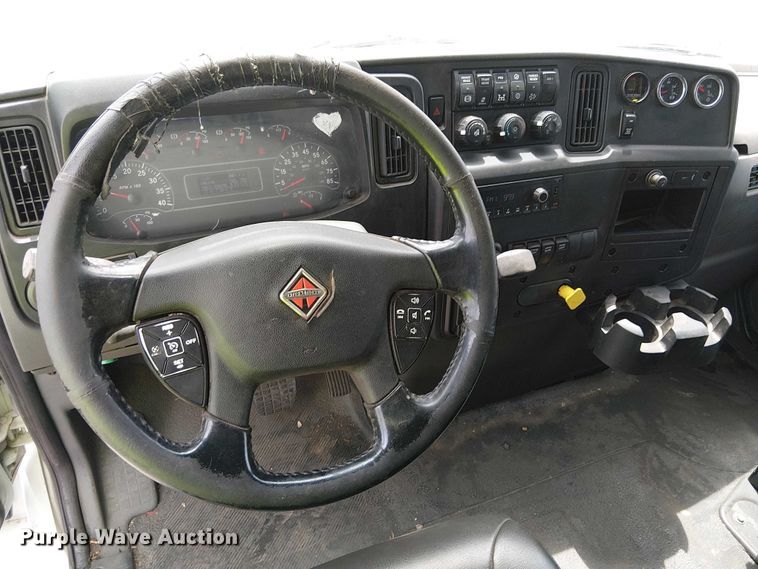 image for item YA1265 2022 International MV607 rollback truck