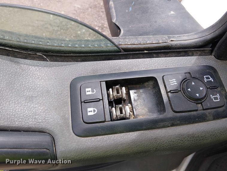 image for item YA1265 2022 International MV607 rollback truck