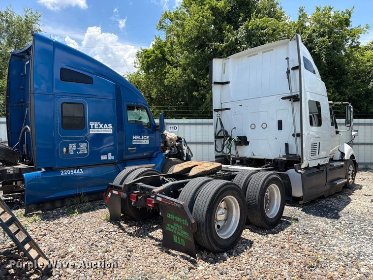 image for item YA1395 2016 International ProStar Plus semi truck