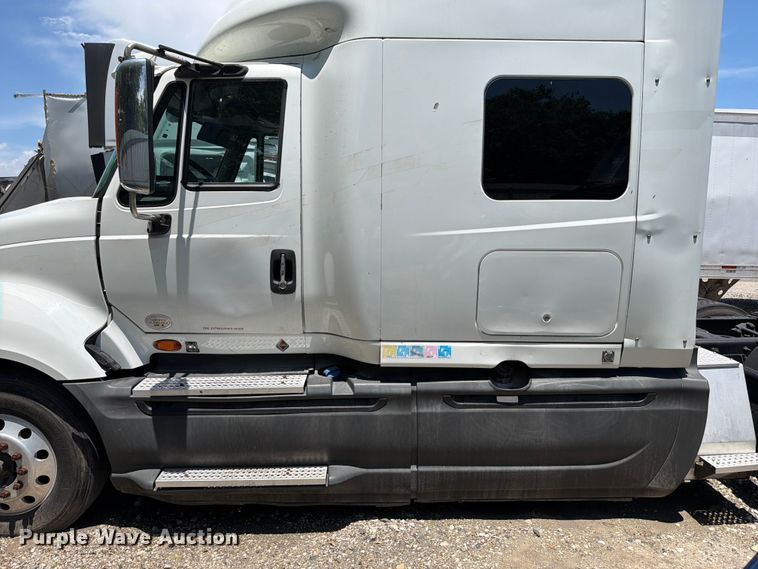 image for item YA1395 2016 International ProStar Plus semi truck