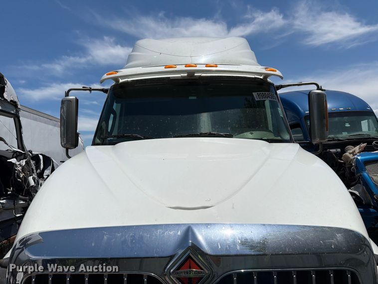 image for item YA1395 2016 International ProStar Plus semi truck