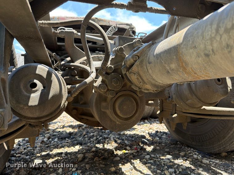 image for item YA1395 2016 International ProStar Plus semi truck