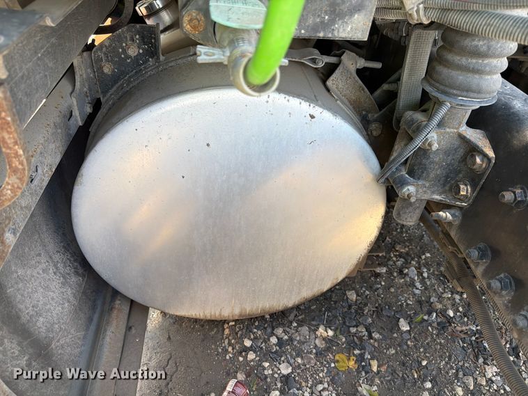 image for item YA1395 2016 International ProStar Plus semi truck