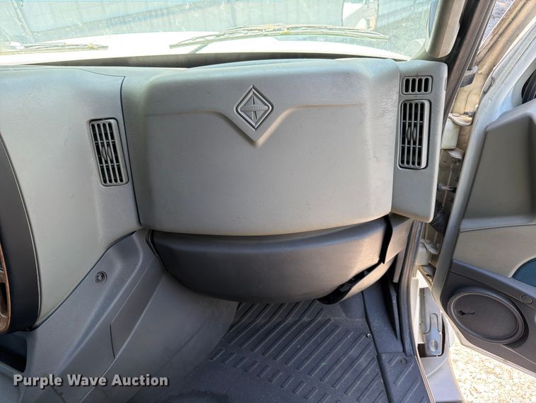 image for item YA1395 2016 International ProStar Plus semi truck