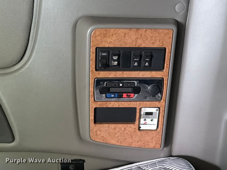 image for item YA1395 2016 International ProStar Plus semi truck